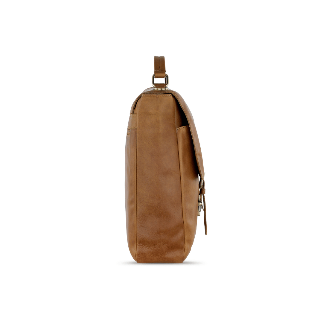 Geanta barbati tip messenger, KLONDIKE, KD1316, 39 x 30 x 10 cm, maro cognac